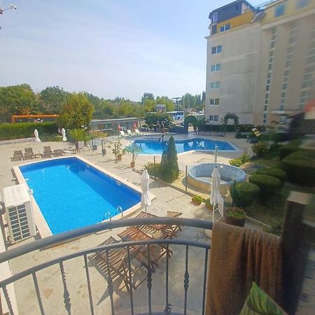 Single Apartment In Searegal Compex Pantai Sunny Luaran gambar
