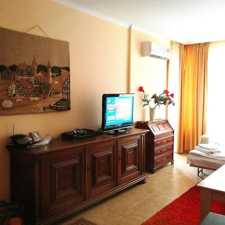 Single Apartment In Searegal Compex Pantai Sunny Luaran gambar
